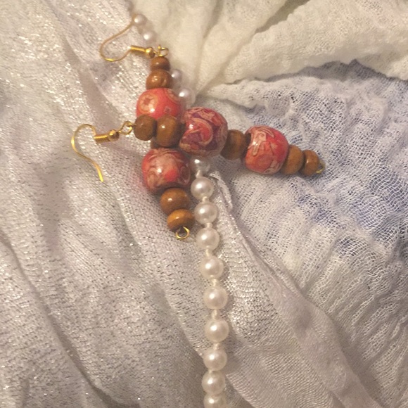 Earring - dangling - Picture 4 of 5